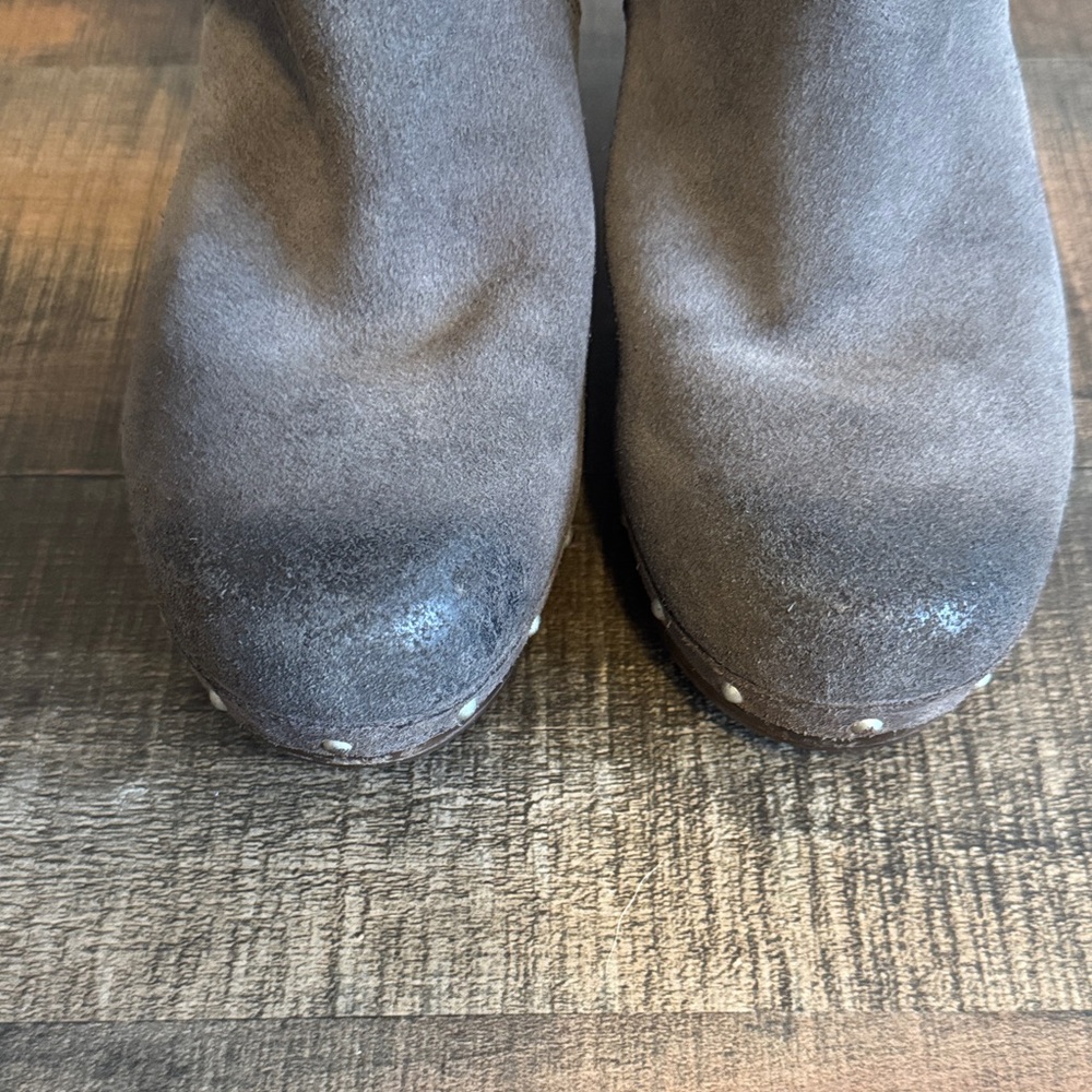 UGG Lynnea Clog Booties - Picture 3 of 10